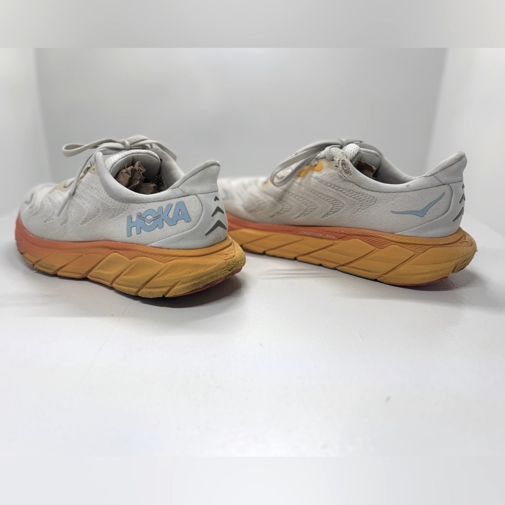 Women’s Hoka Arahi 6 size 8 - Picture 5 of 11